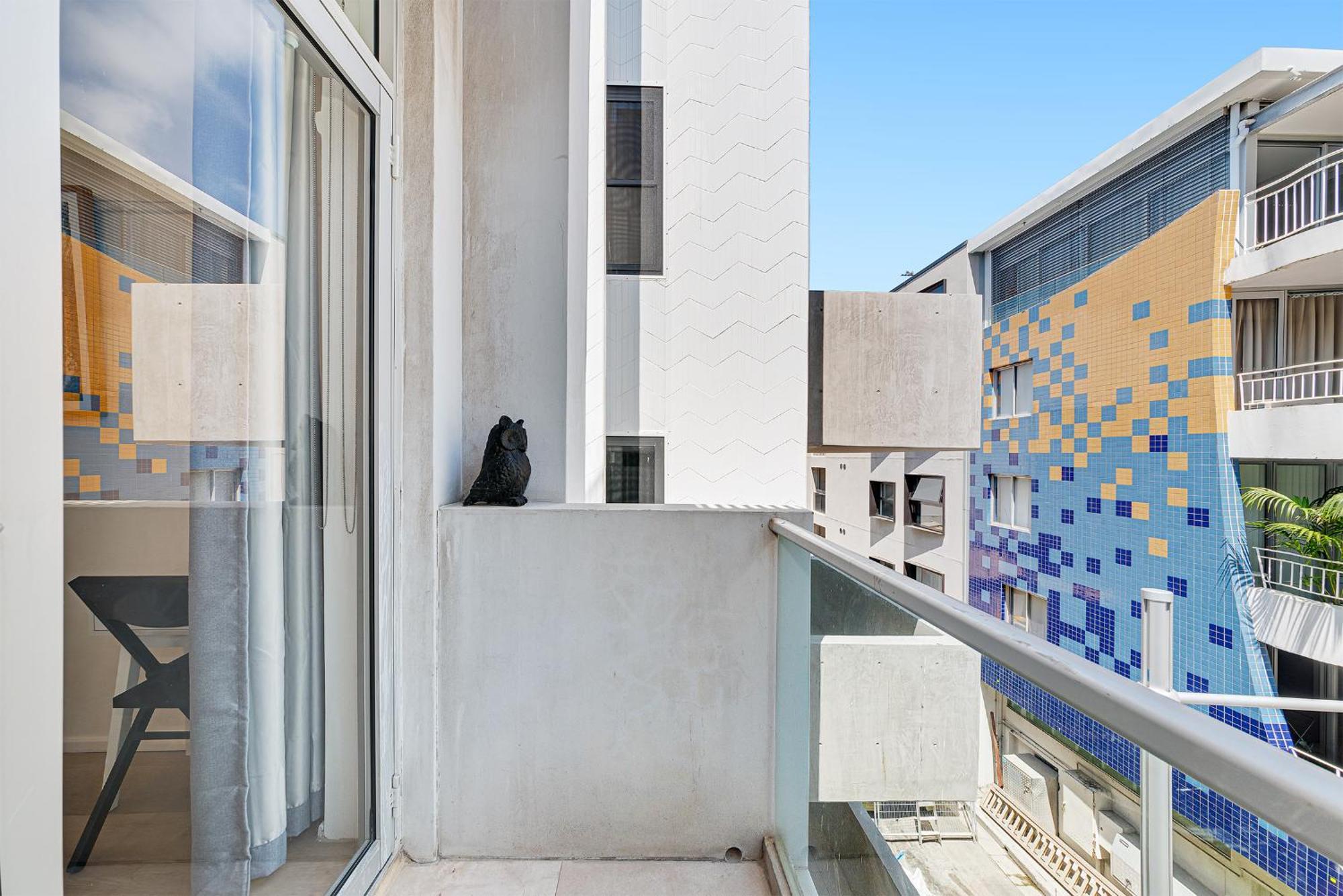 Bondi Hazel Unit 8 - 1 Bedroom Opposite View Of The *